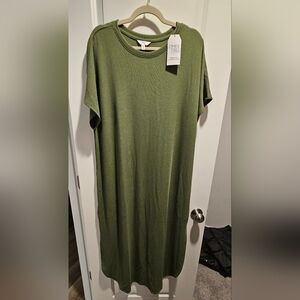 Time and Tru Green Maxi Dress